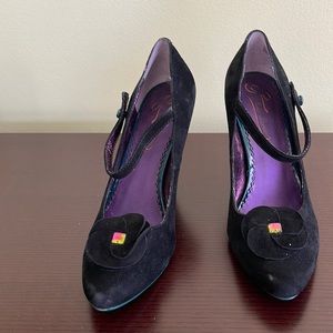 Poetic Licence Suede Heels Size 8 US / 38.5 EUR Black/Grn